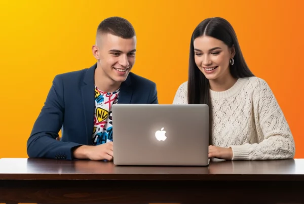 Jól fizető diákmunkákkal sok pénzt keresett diákok macbookoznak